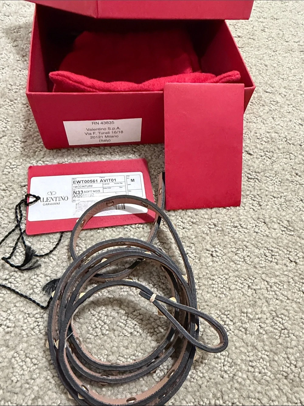 Valentino Garavani Nude Beige Rockstud belt with Gold Studs Size M with box